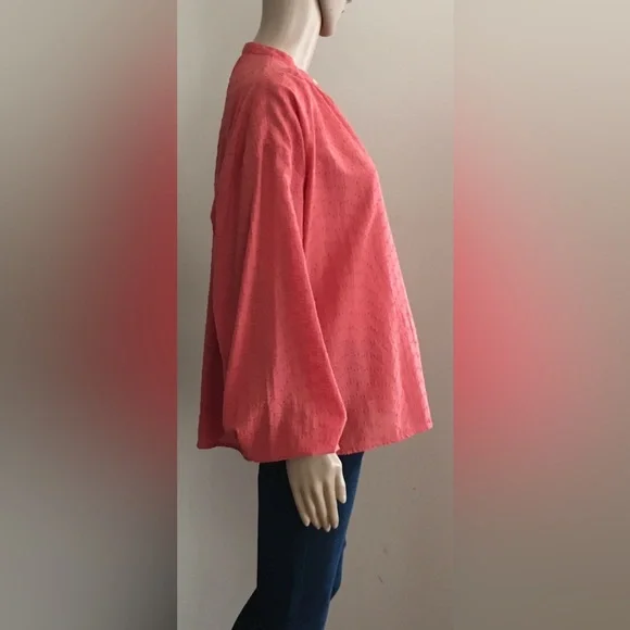 Universal Thread - Picture 2 of 3